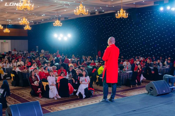 tu tin, pham tien dung