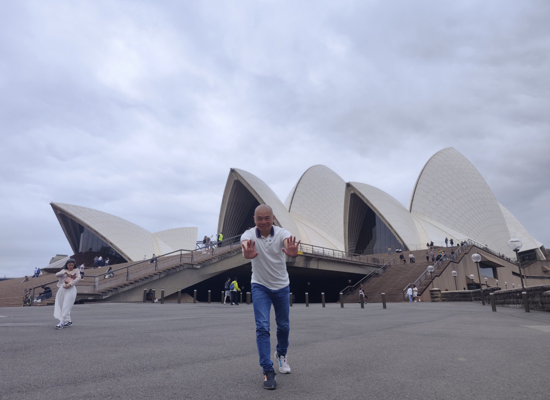 hành trình sydney cùng phạm tiến dũng