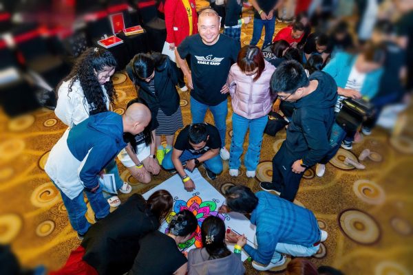 PHẠM TIẾN DŨNG LÃNH ĐẠO