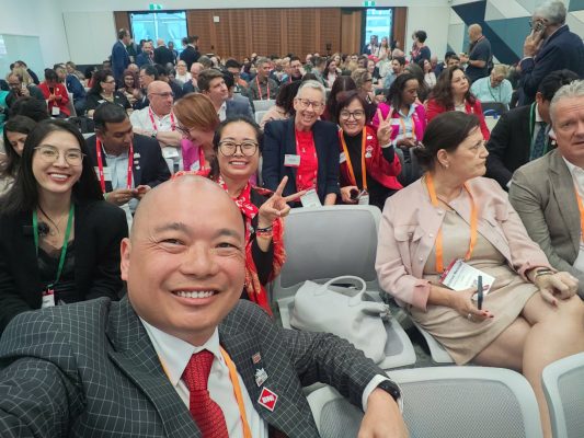 Phạm Tiến Dũng tại Hội Ngộ Đỉnh Cao Toàn Cầu BNI tại Sydney